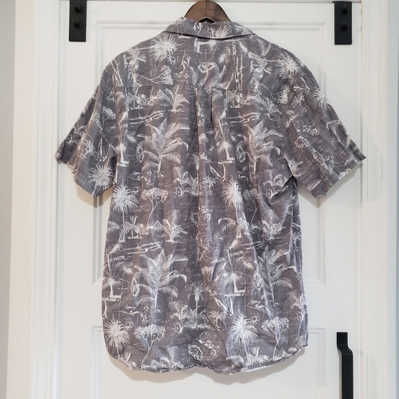 Quicksilver Waterman XL Palm Tree Button Up Collared Shirt Grey White Tropical - Picture 3 of 11